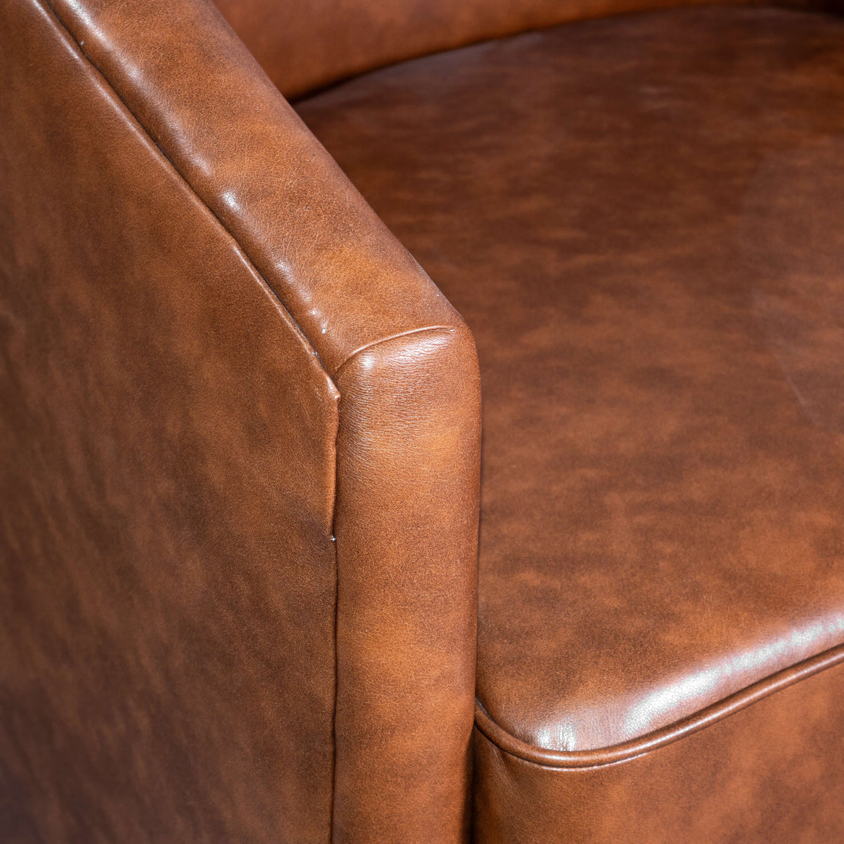 Brown LeatherSoft |#| Traditional Club Style Chair with 360° Swivel Metal Base in Brown LeatherSoft